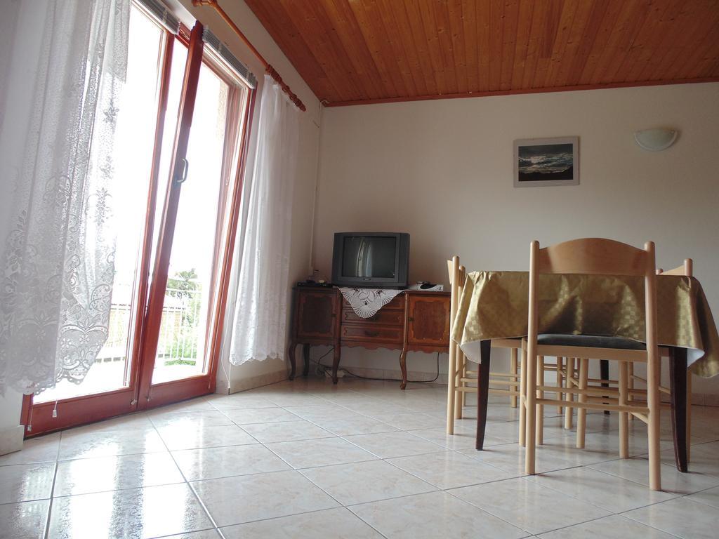 Apartments Cico Starigrad Paklenica Exterior foto