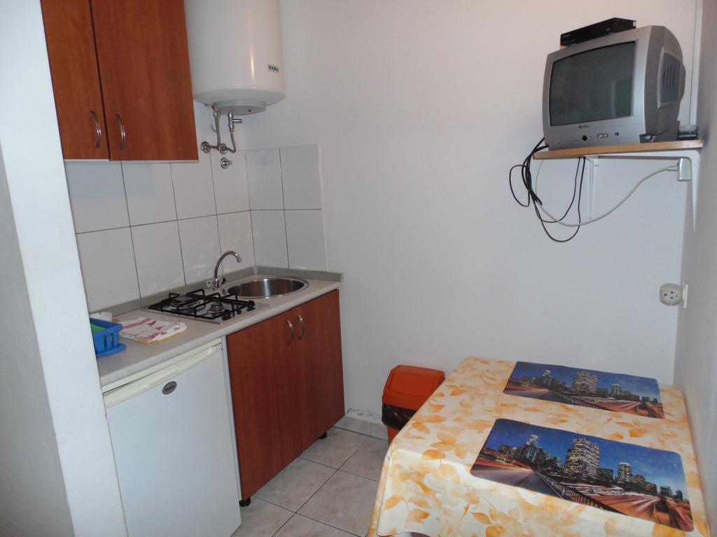 Apartments Cico Starigrad Paklenica Exterior foto